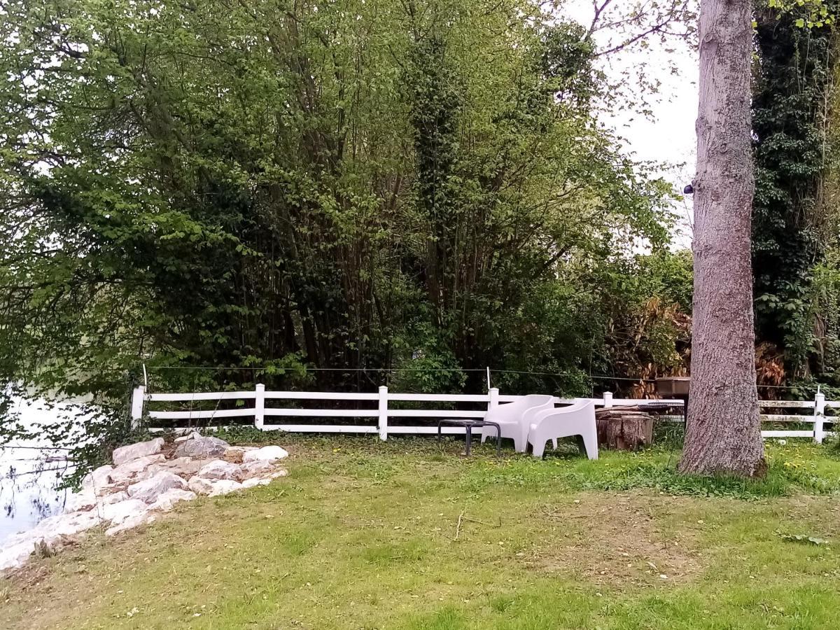 Havre De Paix Au Bords De L'Eure - Divers Hebergements Garennes-sur-Eure 外观 照片