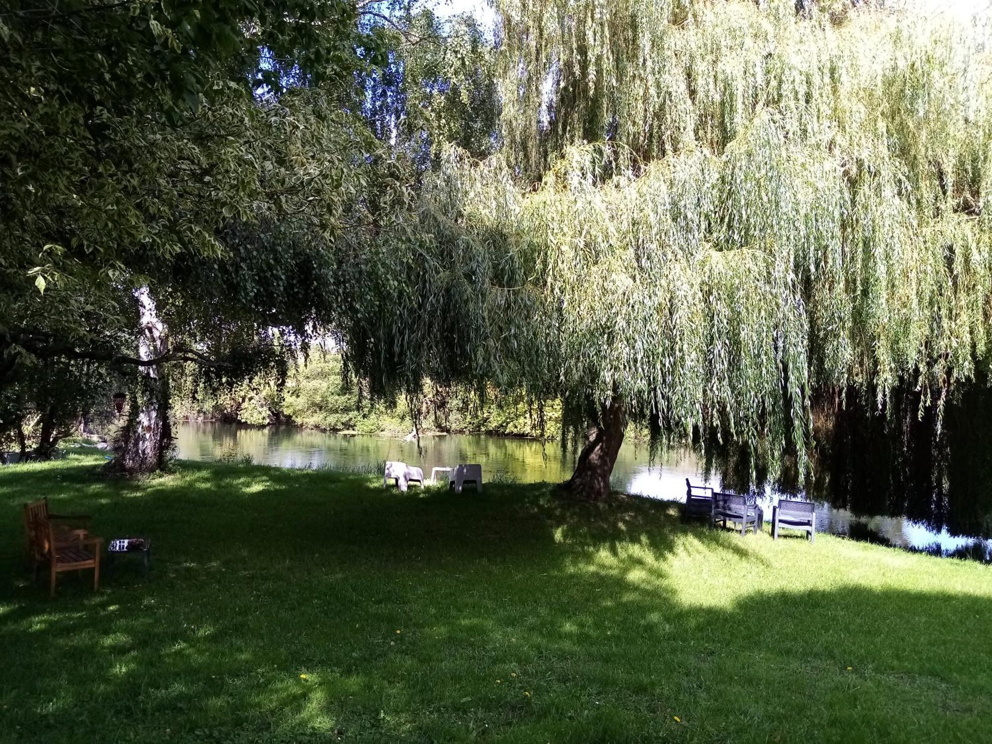Havre De Paix Au Bords De L'Eure - Divers Hebergements Garennes-sur-Eure 外观 照片